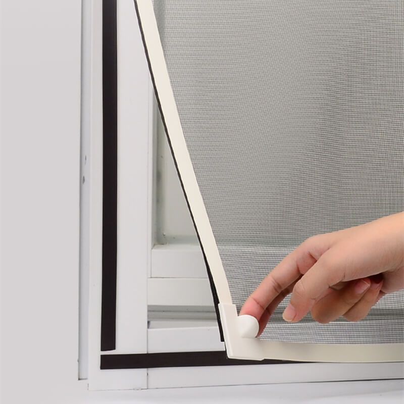 Adjustable Magnetic Window Screen